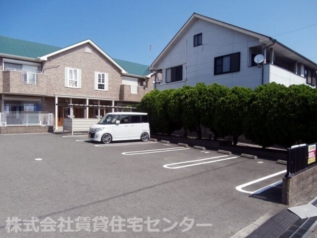 オリーブハウスの物件外観写真