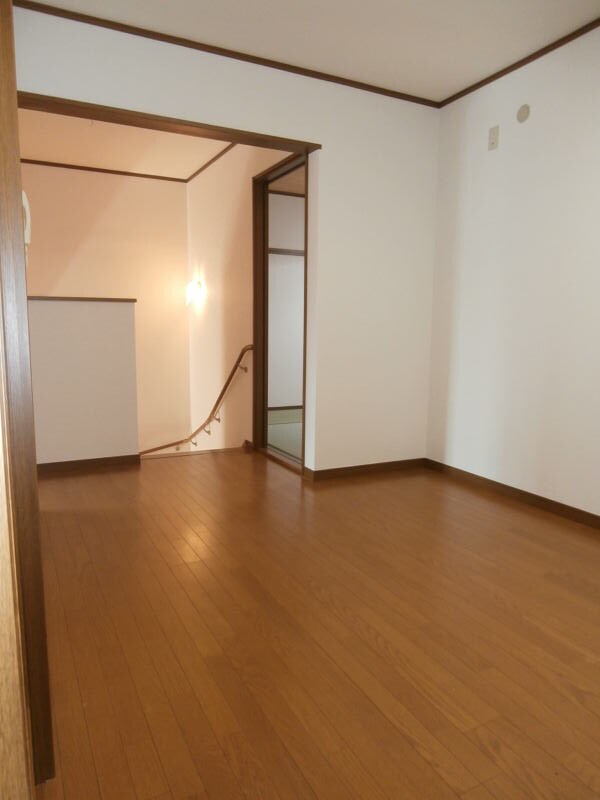 オリーブハウスの物件内観写真