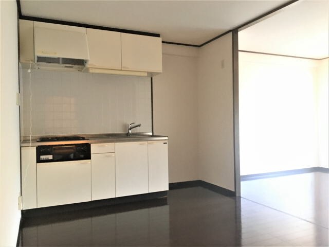 紀三井寺駅 バス6分  和歌浦下車：停歩2分 3階の物件内観写真