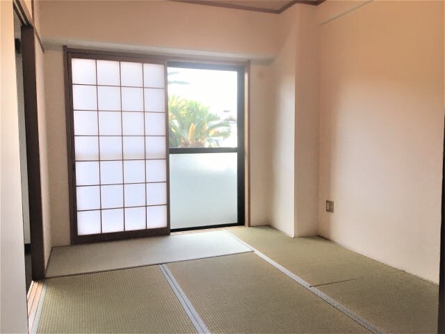 紀三井寺駅 バス6分  和歌浦下車：停歩2分 3階の物件内観写真