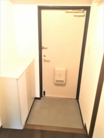紀三井寺駅 バス6分  和歌浦下車：停歩2分 3階の物件内観写真