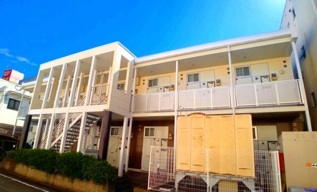 レオパレス向之芝の物件外観写真