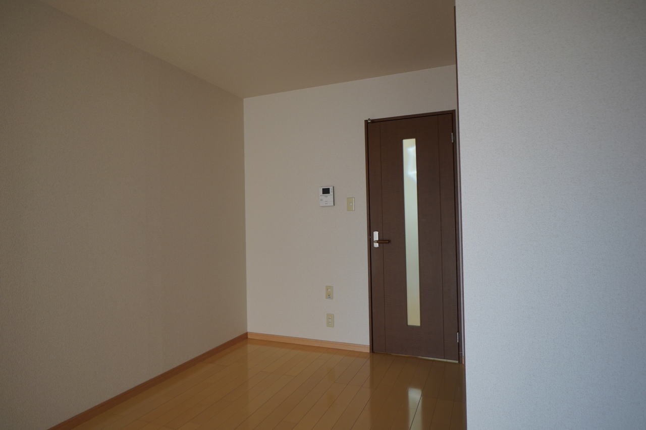 和歌山市駅 バス6分  花王橋下車：停歩10分 1階の物件内観写真