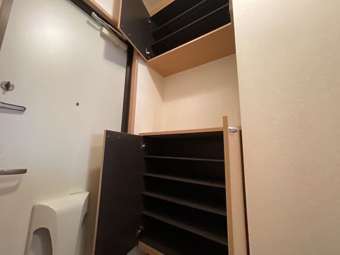 和歌山駅 バス8分  屋形町五丁目下車：停歩3分 1階の物件内観写真