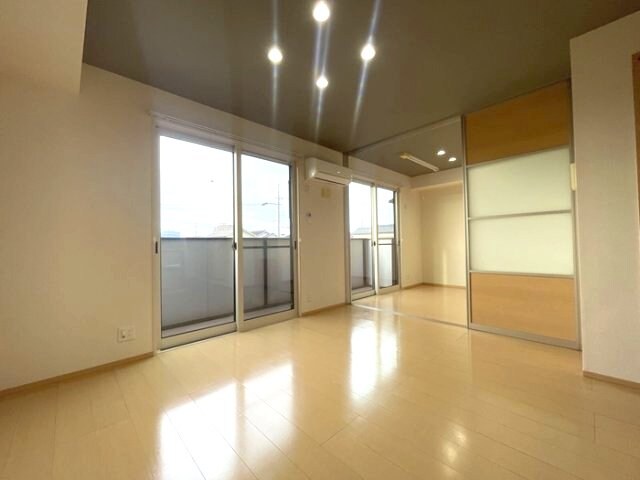 東松江駅 徒歩11分 2階の物件内観写真