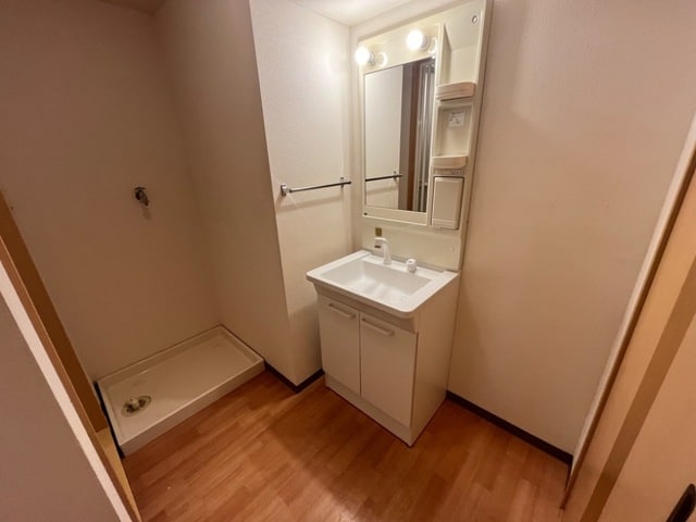 紀伊駅 バス8分  山村下車：停歩3分 2階の物件内観写真