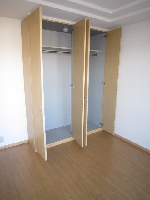 紀伊駅 バス8分  山村下車：停歩3分 2階の物件内観写真