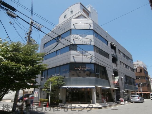 フューチャー本町の物件外観写真