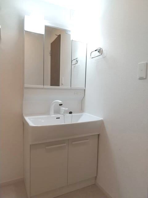 ヒカルサ和歌山本町の物件内観写真