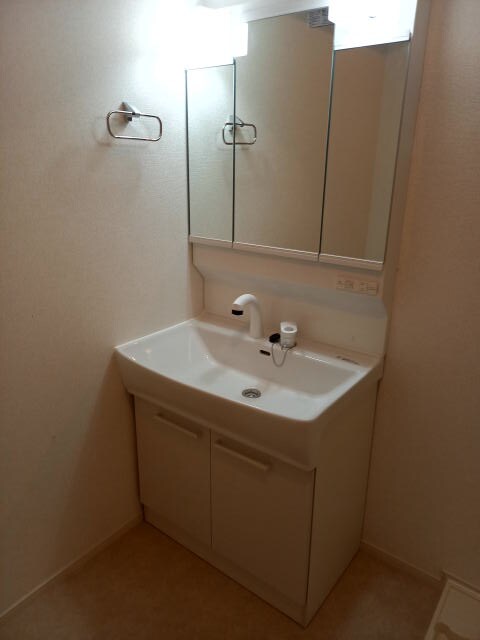 ヒカルサ和歌山本町の物件内観写真