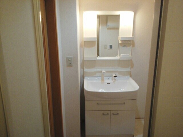 和歌山市駅 バス14分  梶取下車：停歩4分 2階の物件内観写真