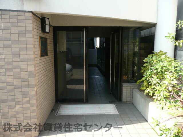 メゾンクレセールの物件外観写真