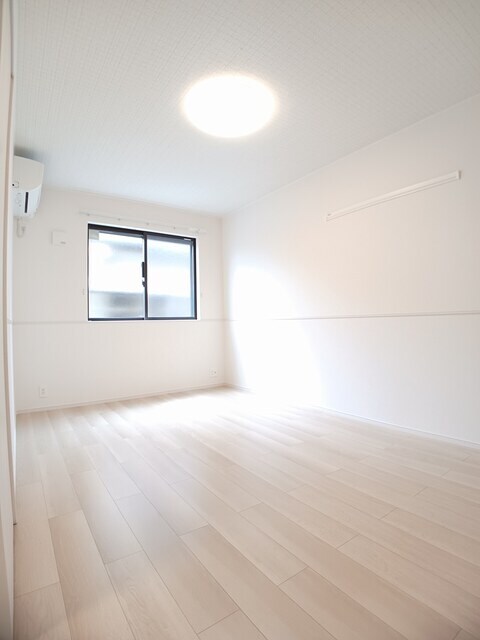 紀伊駅 バス9分  山村（和歌山県）下車：停歩7分 1階の物件内観写真