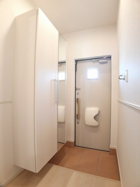 紀伊駅 バス9分  山村（和歌山県）下車：停歩7分 1階の物件内観写真