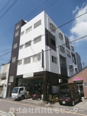 ロイヤルコーポ湊Ⅰの物件外観写真