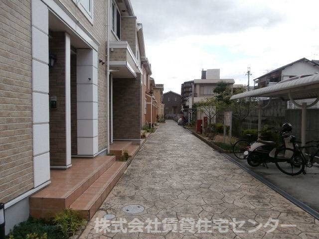 岩出駅 バス10分  交通公園下車：停歩3分 1階の物件外観写真