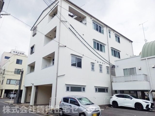 秋桜舎の物件外観写真