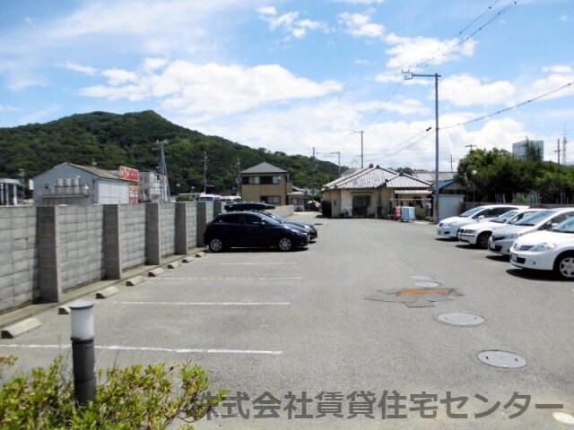 紀三井寺駅 バス2分  名草小学校前下車：停歩6分 1階の物件外観写真