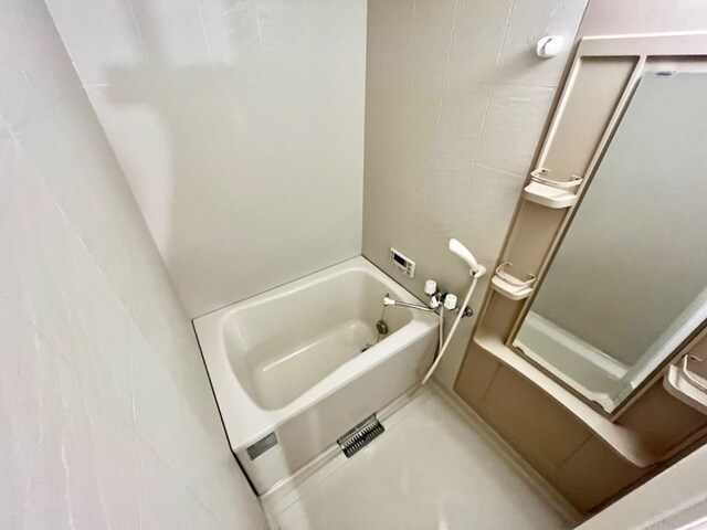 紀伊駅 バス8分  山村下車：停歩3分 2階の物件内観写真