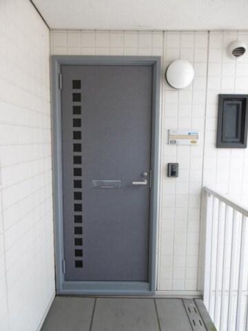 岩出駅 バス17分  うぐいす台下車：停歩4分 2階の物件外観写真