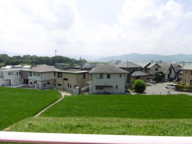 岩出駅 バス17分  うぐいす台下車：停歩4分 2階の物件外観写真