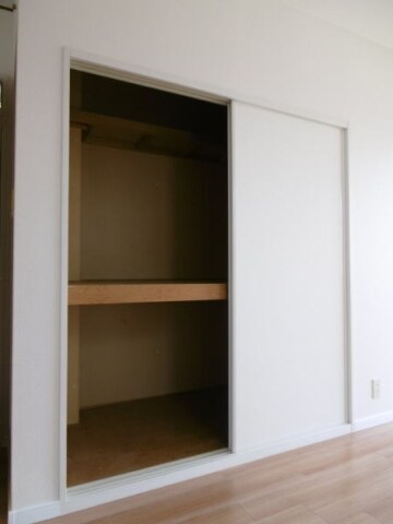 岩出駅 バス17分  うぐいす台下車：停歩4分 2階の物件内観写真