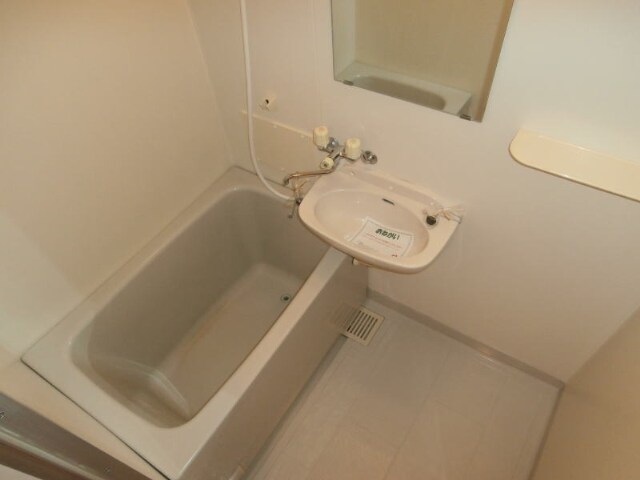 メゾンハッピーⅠの物件内観写真