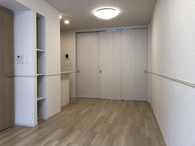 ロイズ紀三井寺Ⅰの物件内観写真