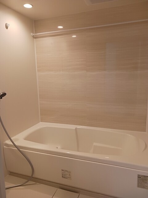 ロイズ紀三井寺Ⅰの物件内観写真