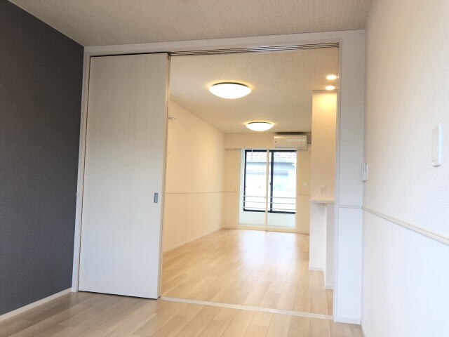 ロイズ紀三井寺Ⅰの物件内観写真