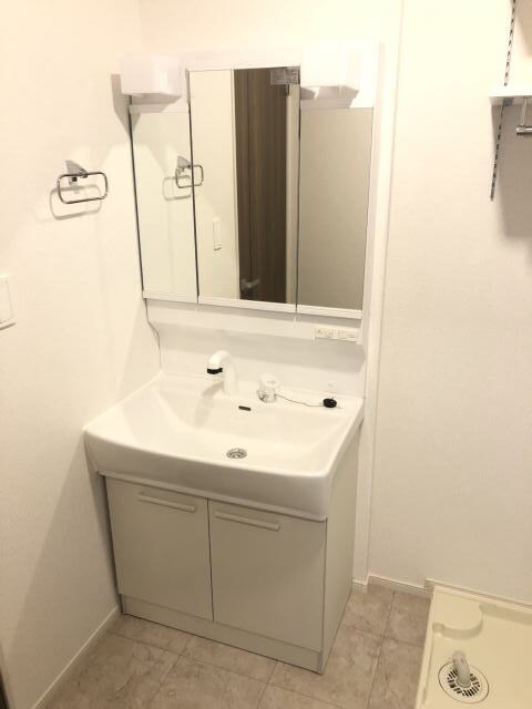 ロイズ紀三井寺Ⅰの物件内観写真