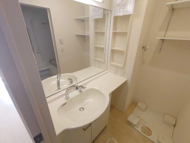 クレール出島の物件内観写真