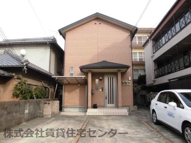 メゾンサンドーの物件外観写真