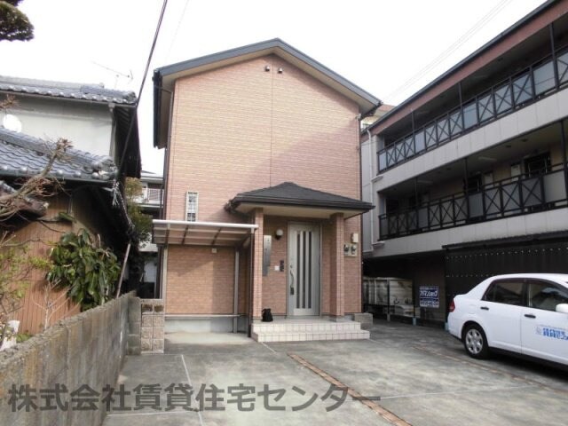 メゾンサンドーの物件外観写真