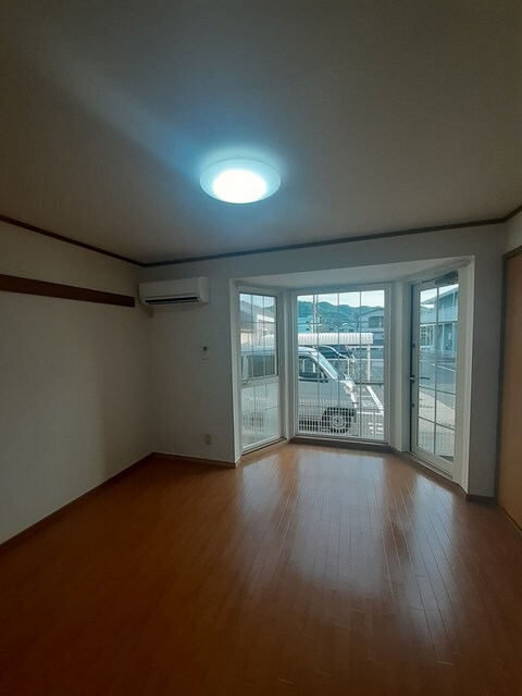 メゾン・リーブの物件内観写真