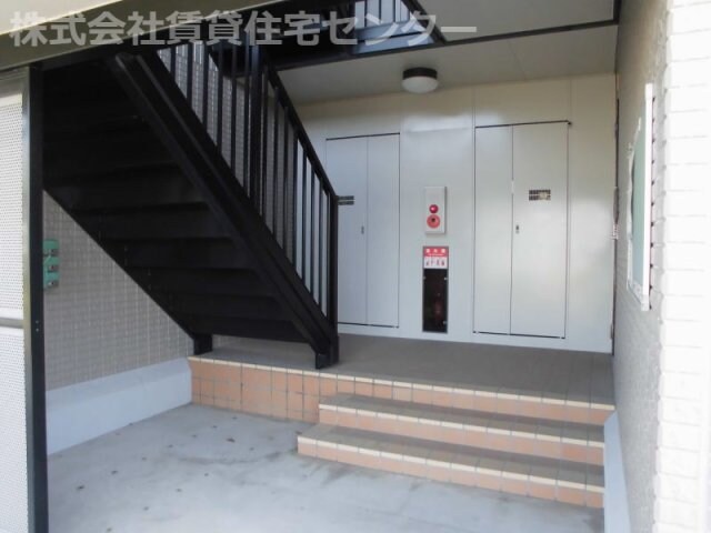 和歌山市駅 バス15分  小二里下車：停歩2分 1階の物件外観写真