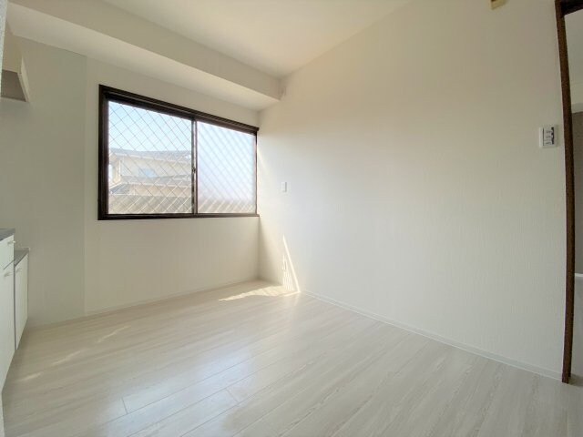 プレゼンス浜の宮の物件内観写真