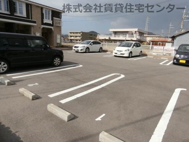 グラン・シャリオの物件外観写真