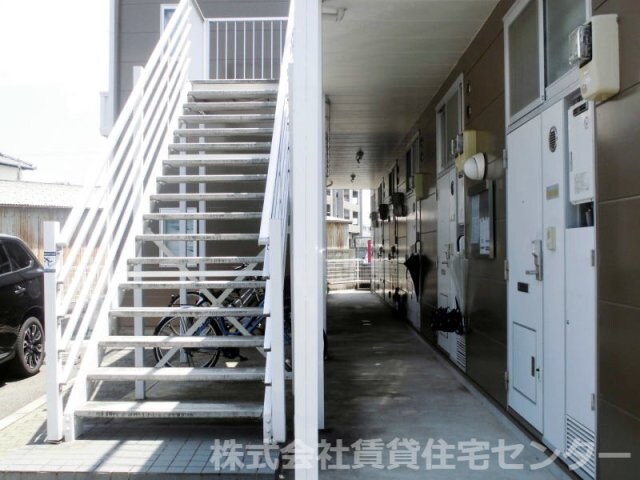 小雑賀マンションの物件外観写真