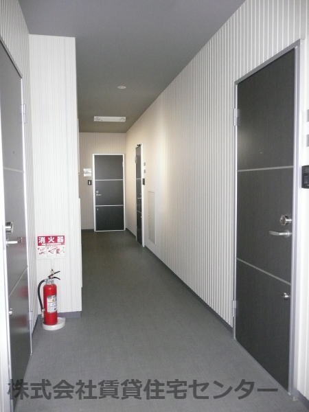 クラウンハイツ和歌浦東の物件外観写真