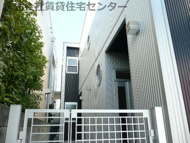 クラウンハイツ和歌浦東の物件外観写真