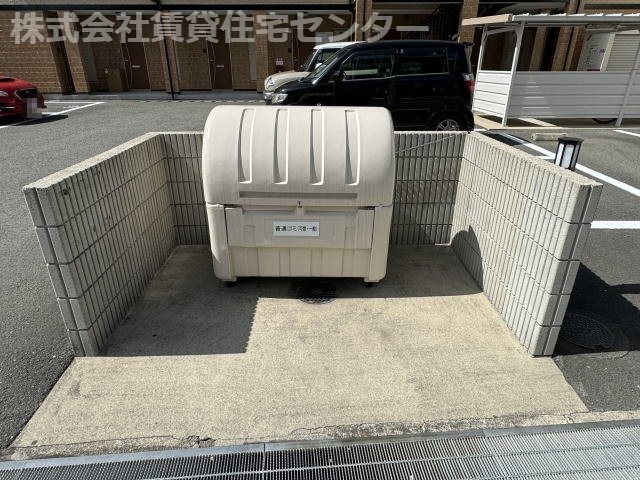 和歌山市駅 バス6分  花王橋下車：停歩6分 1階の物件内観写真