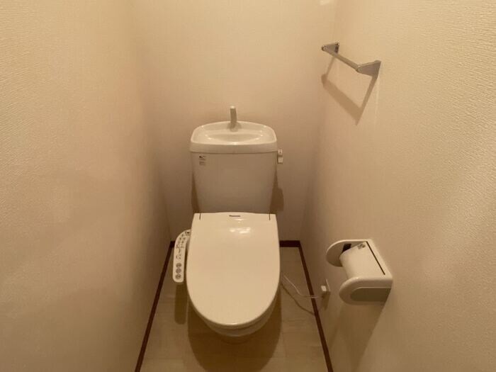 パインズコートの物件内観写真