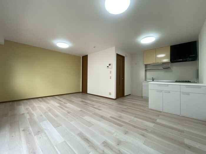 パインズコートの物件内観写真