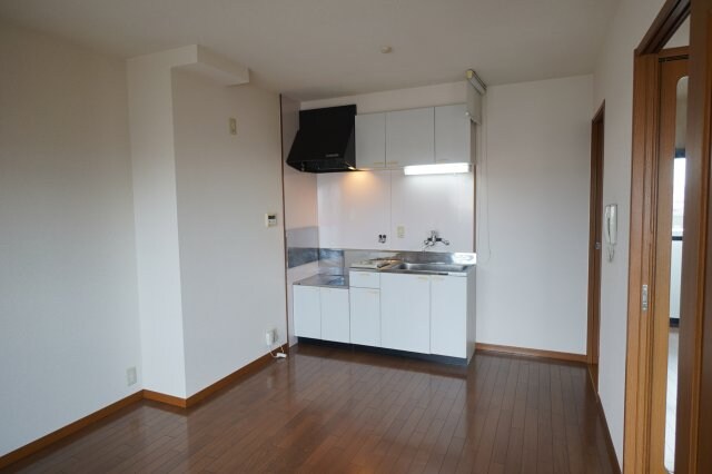 パル・ティール紀三井寺の物件内観写真