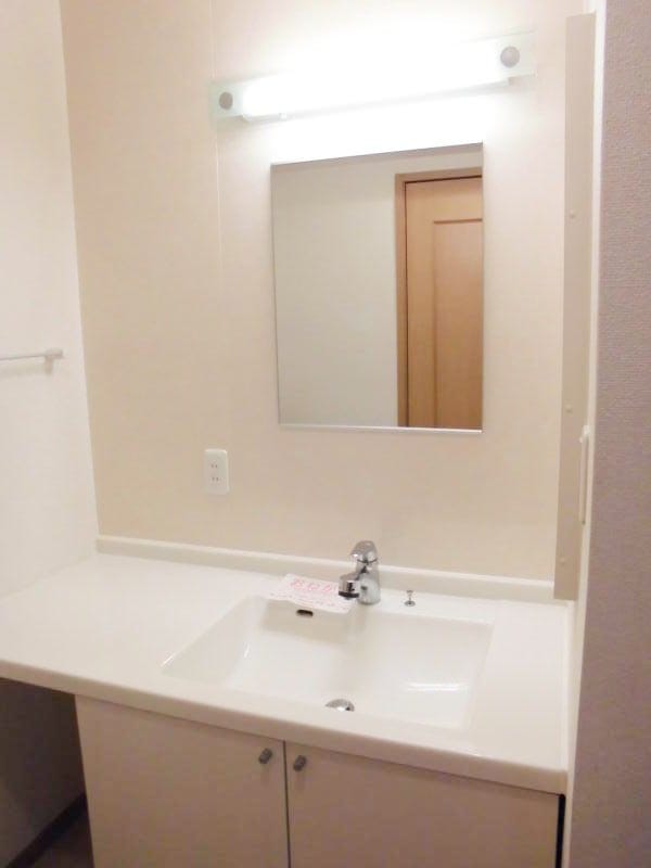 和歌山市駅 バス11分  花王橋下車：停歩5分 2階の物件内観写真