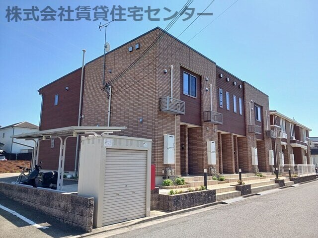 ラ・ロマネの物件外観写真