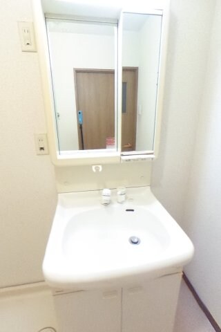 メゾン・プラヴァーⅡの物件内観写真