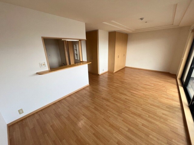 モア・フレーブの物件内観写真