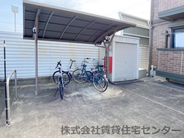 ヴィヴレ堀川の物件内観写真